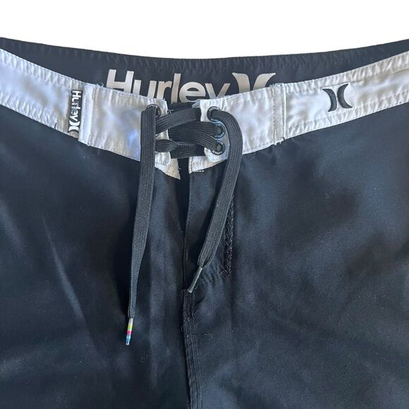 Hurley Swim Board Shorts Bottoms Mens Sz. 29 Black White Stripes Surfer Beach - Picture 4 of 10